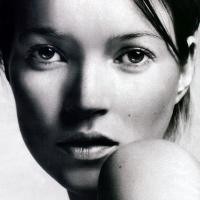 Kate Moss Hirup Kokain di Rumah Nelson Mandela